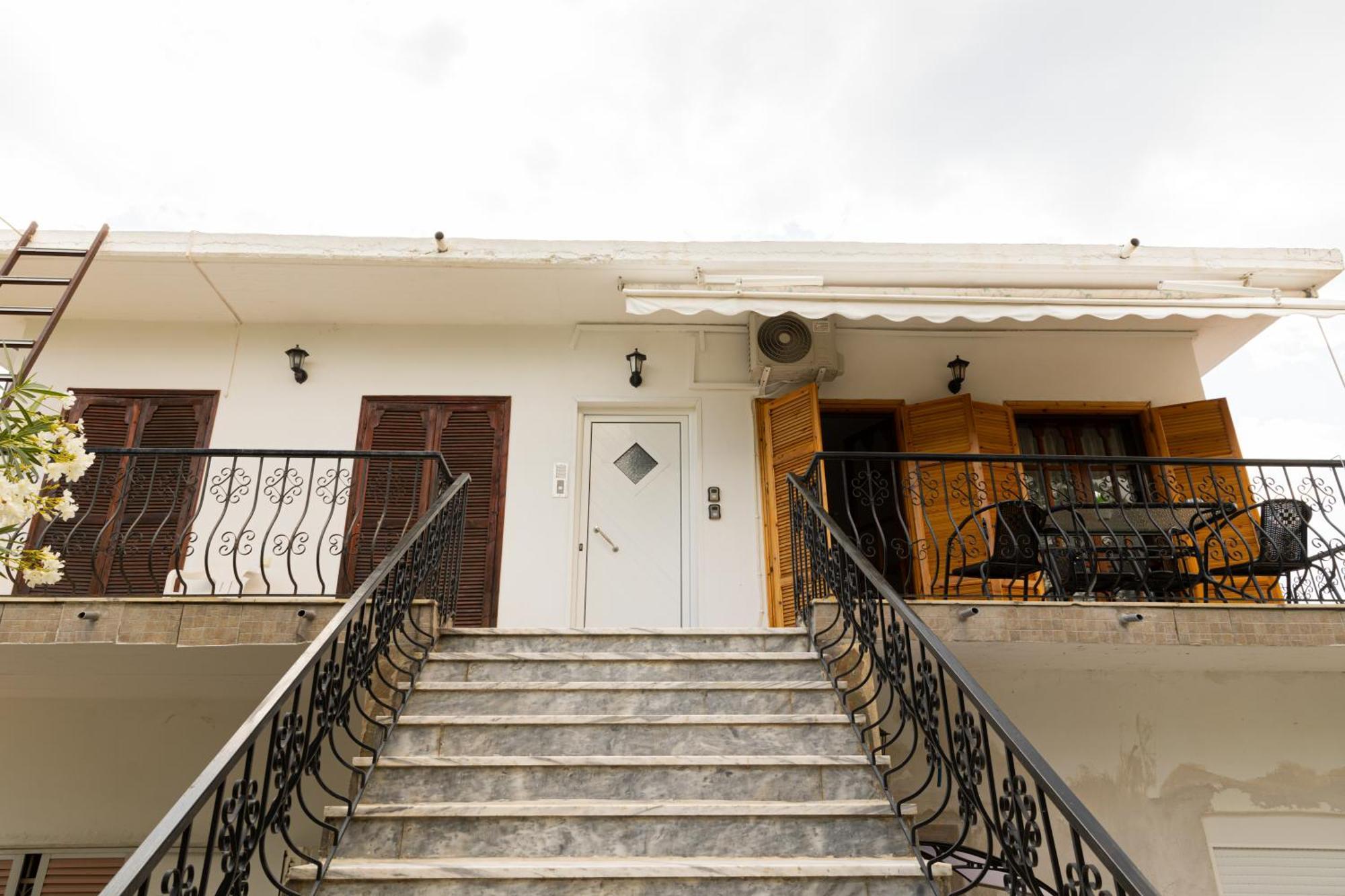 Sunrise Vergia Apartments Exterior photo